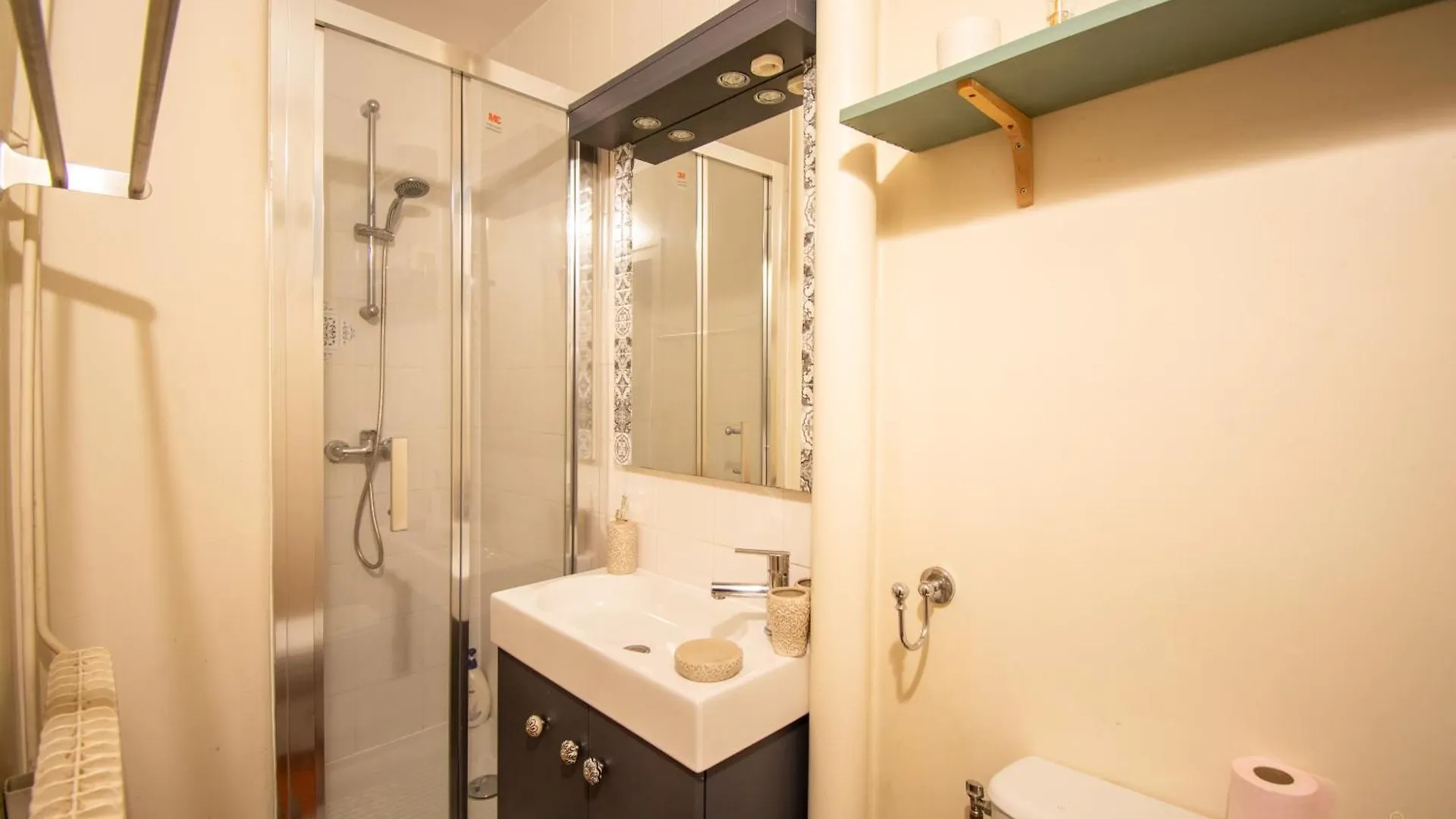 شقة Wonderful Typical Paris Flat 3 Bedrooms / 6 Pax